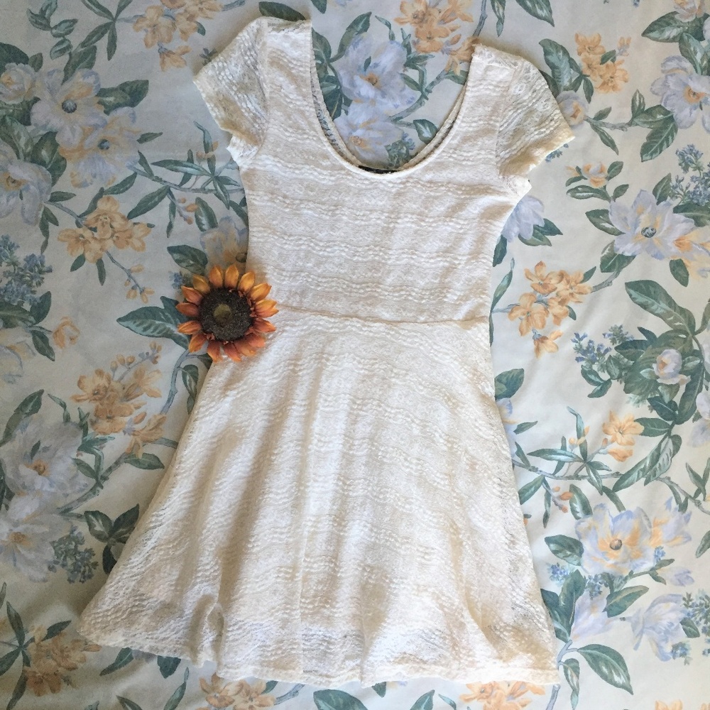 Forever 21 Cream Colored Lace Skater Dress